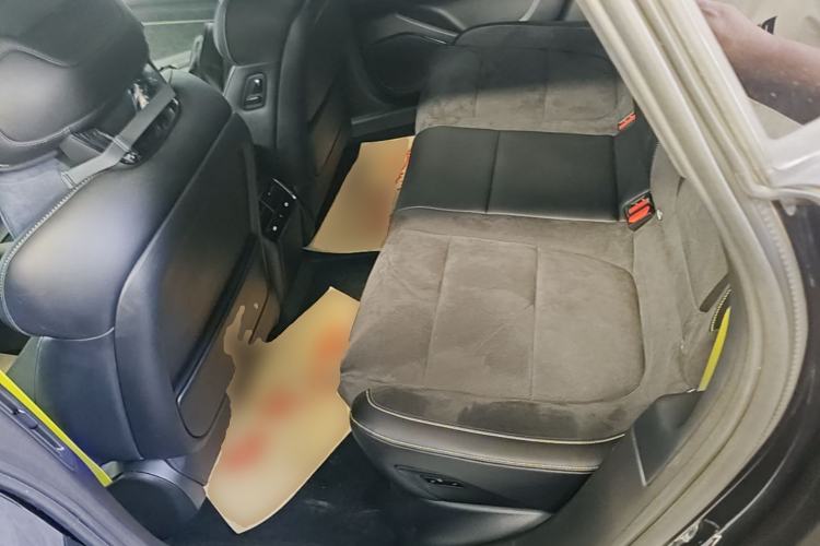 Used Lynk & Co 10 EM-P 2025 Model 240 All-Wheel Drive Ultra—Sport Edition Left Rear Seat