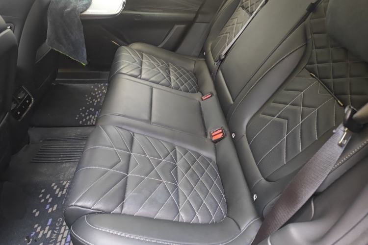 Used Lynk & Co 10 EM-P 2025 Model 240 Four-Wheel Drive Ultra Left Rear Seat