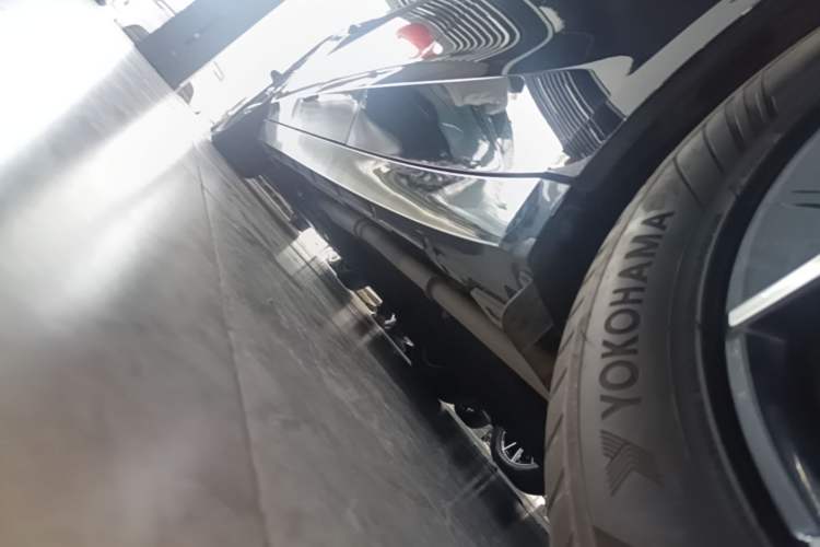 Used Lynk & Co 10 EM-P 2025 Model 120 Four-Wheel Drive Ultra Left Side Sill