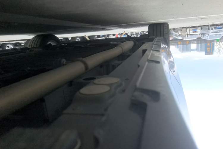 Used Lynk & Co 10 EM-P 2025 Model 120 Four-Wheel Drive Ultra Left Side Sill