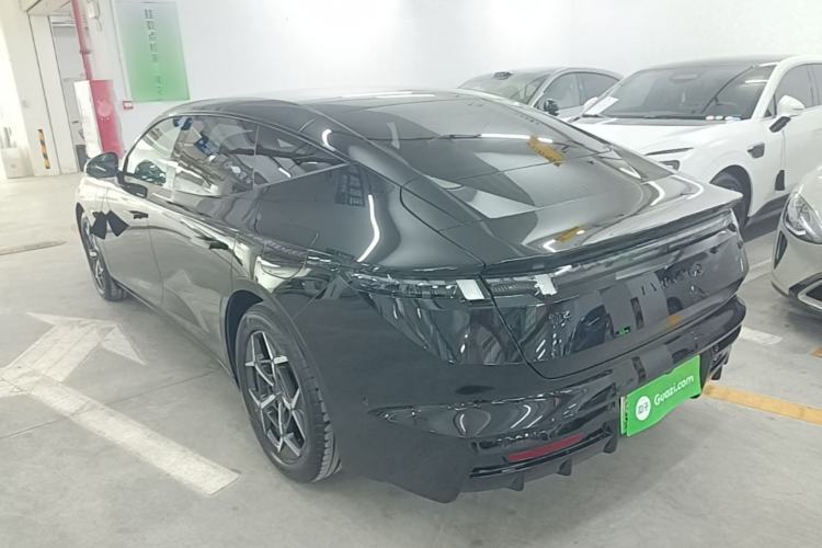 Used Lynk & Co 10 EM-P 2025 Facelifted Model 120 All-Wheel Drive Ultra Rear Left 45 Deg
