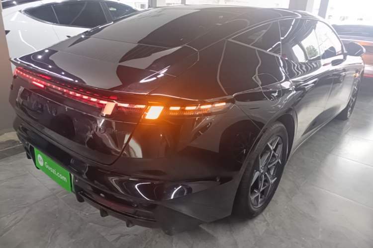Used Lynk & Co 10 EM-P 2025 Model 120 Four-Wheel Drive Ultra Rear Right 45 Deg