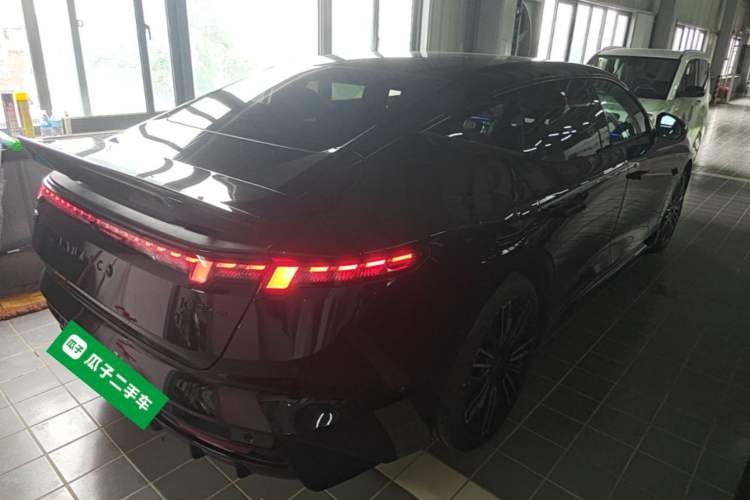 Used Lynk & Co 10 EM-P 2025 Model 240 All-Wheel Drive Ultra—Sport Edition Rear Right 45 Deg