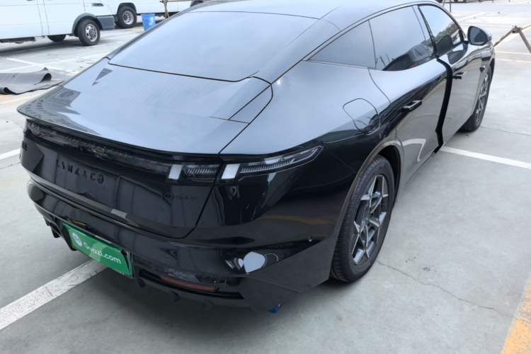 Used Lynk & Co 10 EM-P 2025 Model 120 Four-Wheel Drive Ultra Rear Right 45 Deg