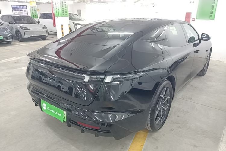 Used Lynk & Co 10 EM-P 2025 Facelifted Model 120 All-Wheel Drive Ultra Rear Right 45 Deg