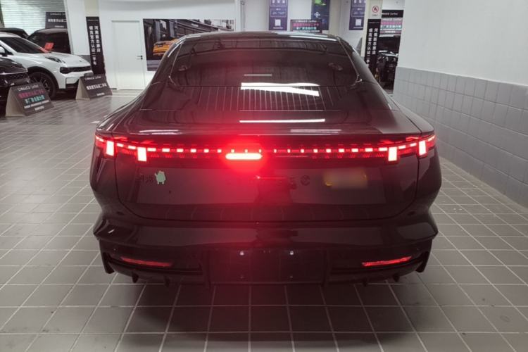 Used Lynk & Co 10 EM-P 2025 Facelifted Model 240 All-Wheel Drive Ultra Rear