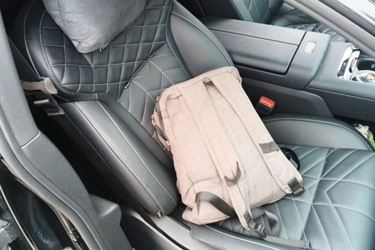 Used Lynk & Co 10 EM-P 2025 Model 120 Four-Wheel Drive Ultra Right Front Seat