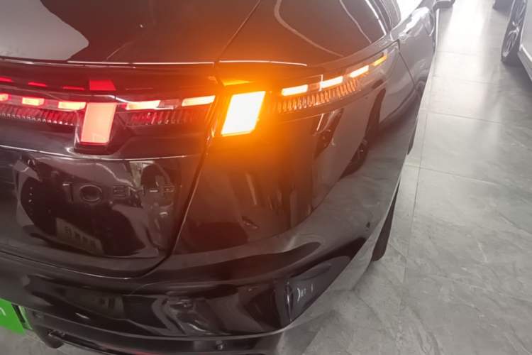 Used Lynk & Co 10 EM-P 2025 Model 120 Four-Wheel Drive Ultra Right Rear Taillight