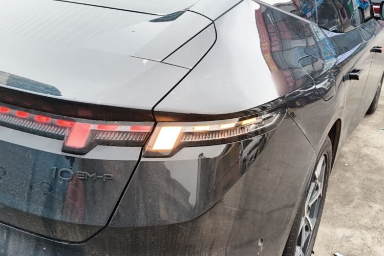 Used Lynk & Co 10 EM-P 2025 Model 120 Four-Wheel Drive Ultra Right Rear Taillight