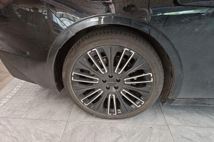 Used Lynk & Co 10 EM-P 2025 Model 240 Four-Wheel Drive Ultra Right Rear Wheel Hub