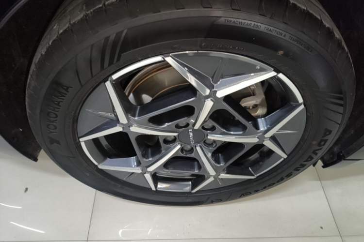 Used Lynk & Co 10 EM-P 2025 Model 120 Four-Wheel Drive Ultra Right Rear Wheel Hub
