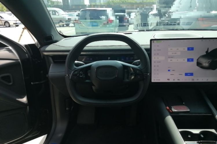 Used Lynk & Co 10 EM-P 2025 Model 120 Four-Wheel Drive Ultra Steering Wheel