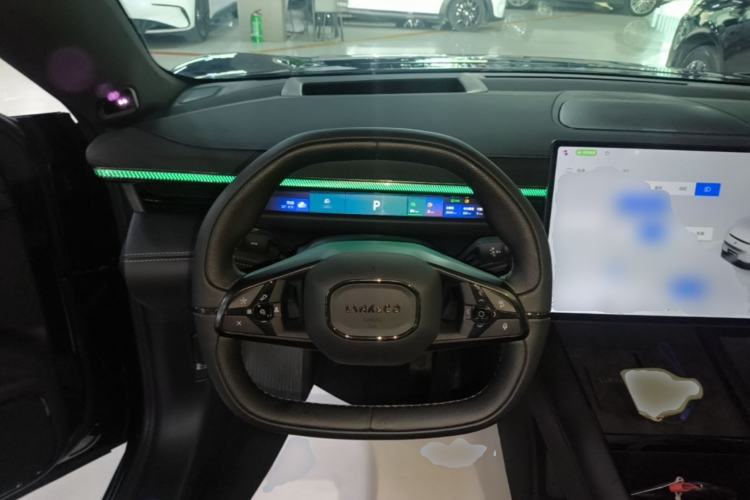 Used Lynk & Co 10 EM-P 2025 Model 120 Four-Wheel Drive Ultra Steering Wheel