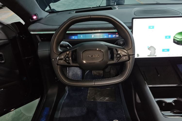 Used Lynk & Co 10 EM-P 2025 Model 240 Four-Wheel Drive Ultra Steering Wheel