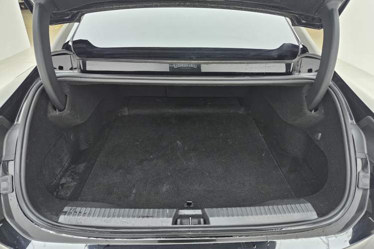 Used Lynk & Co 10 EM-P 2025 Model 120 Four-Wheel Drive Ultra Trunk