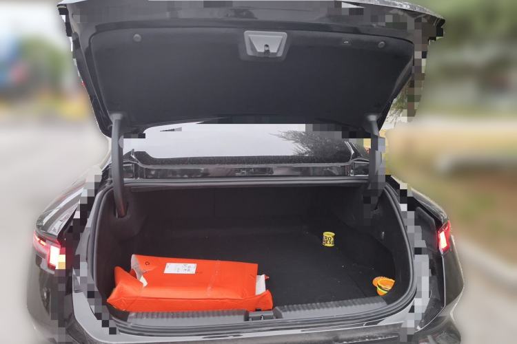Used Lynk & Co 10 EM-P 2025 Model 120 Four-Wheel Drive Ultra Trunk