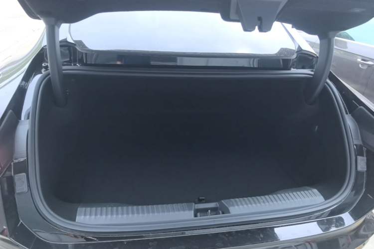Used Lynk & Co 10 EM-P 2025 Model 120 Four-Wheel Drive Ultra Trunk
