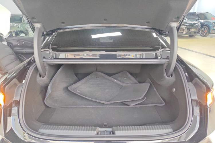 Used Lynk & Co 10 EM-P 2025 Model 120 Four-Wheel Drive Ultra Trunk