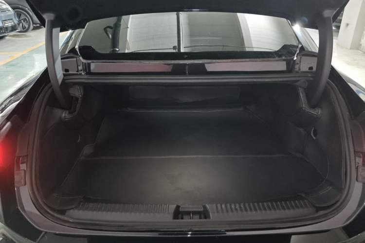 Used Lynk & Co 10 EM-P 2025 Model 240 Four-Wheel Drive Ultra Trunk