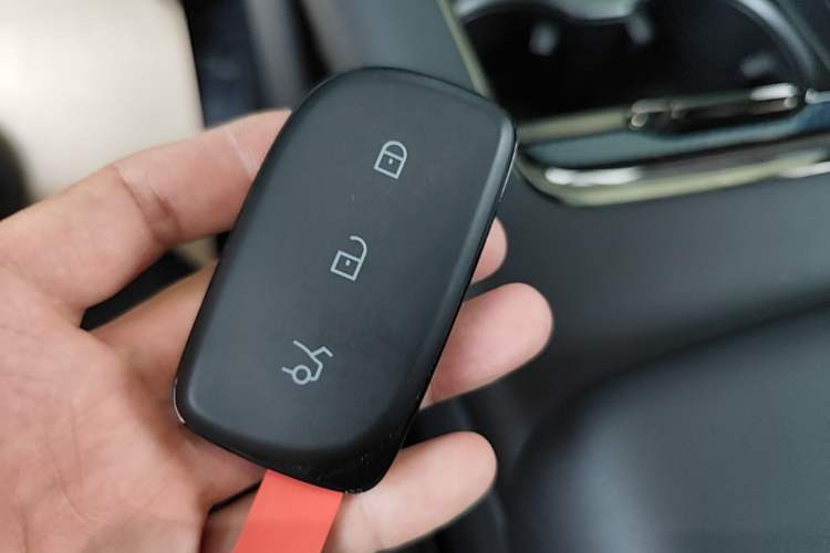 Used Lynk & Co 10 EM-P 2025 Model 240 Four-Wheel Drive Ultra Vehicle Key