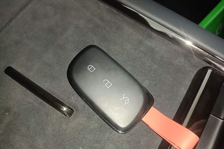 Used Lynk & Co 10 EM-P 2025 Facelifted Model 120 All-Wheel Drive Ultra Vehicle Key