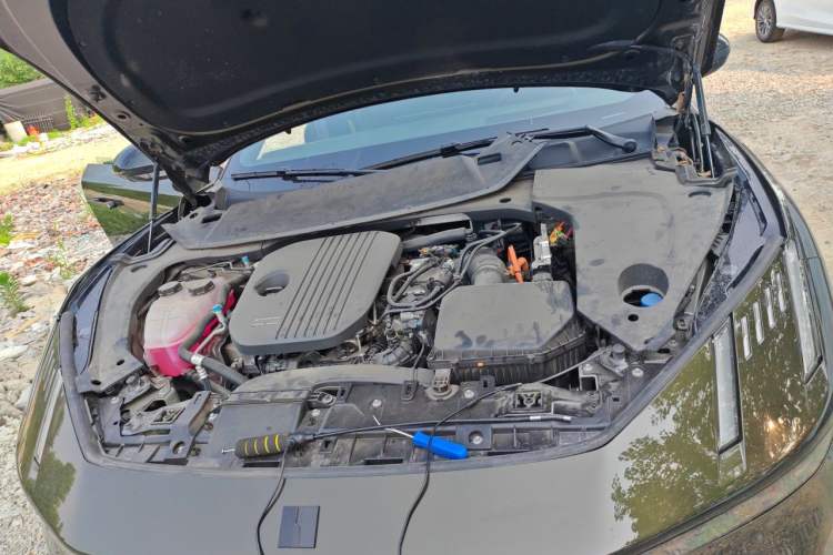 Used Lynk & Co 10 EM-P 2025 Facelifted Model 240 All-Wheel Drive Ultra—Sport Edition Engine Bay