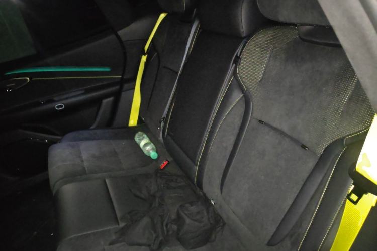 Used Lynk & Co 10 EM-P 2025 Facelifted Model 240 All-Wheel Drive Ultra—Sport Edition Left Rear Seat