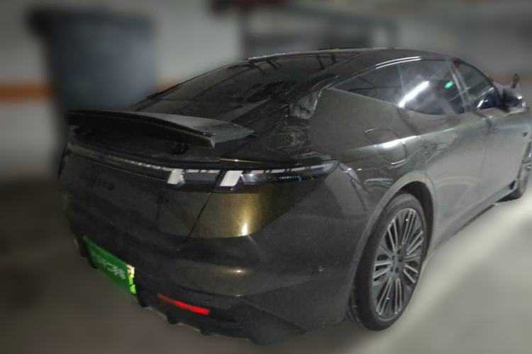 Used Lynk & Co 10 EM-P 2025 Facelifted Model 240 All-Wheel Drive Ultra—Sport Edition Rear Right 45 Deg