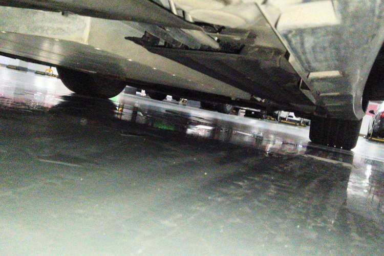 Used Lynk & Co 10 EM-P 2025 Model 240 Four-Wheel Drive Ultra Chassis Front Right