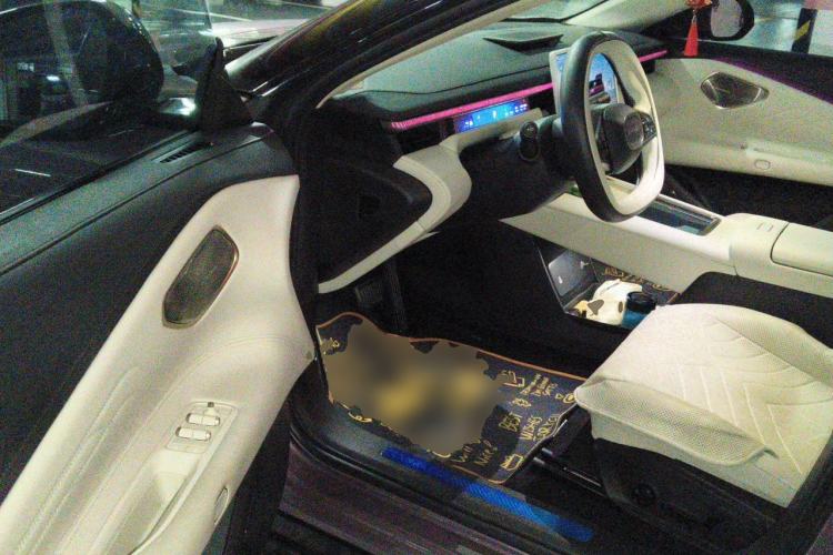 Used Lynk & Co 10 EM-P 2025 Model 240 Four-Wheel Drive Ultra Driver Seat