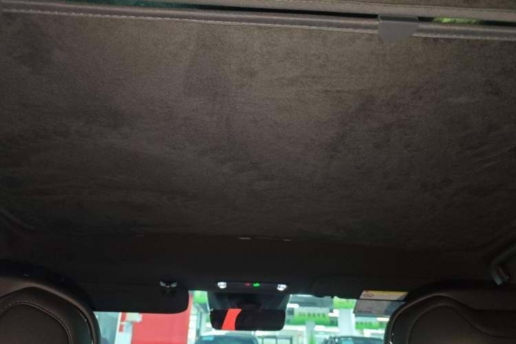 Used Lynk & Co 10 EM-P 2025 Model 120 Four-Wheel Drive Ultra Headliner