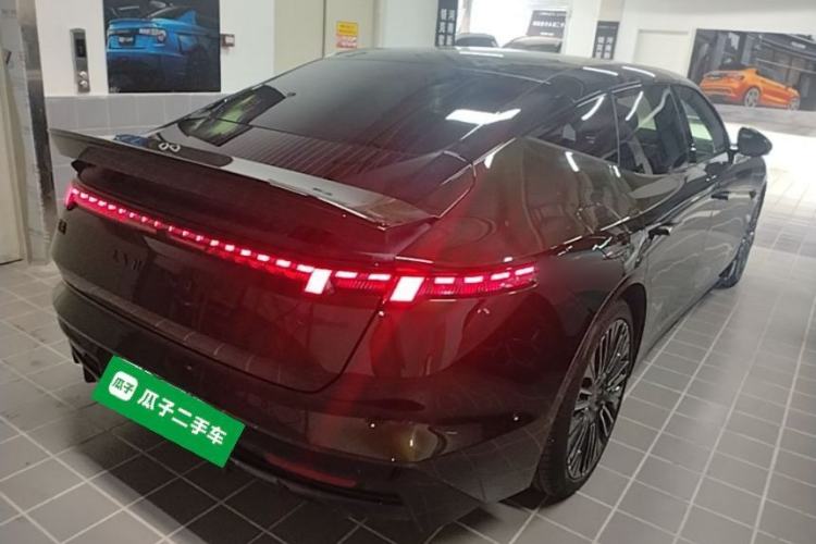 Used Lynk & Co 10 EM-P 2025 Model 240 All-Wheel Drive Ultra—Sport Edition Rear Right 45 Deg