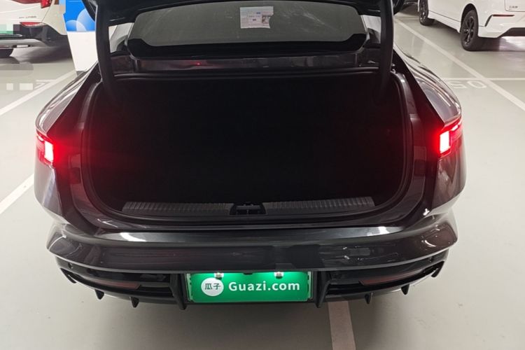 Used Lynk & Co 10 EM-P 2025 Model 120 Four-Wheel Drive Ultra Trunk
