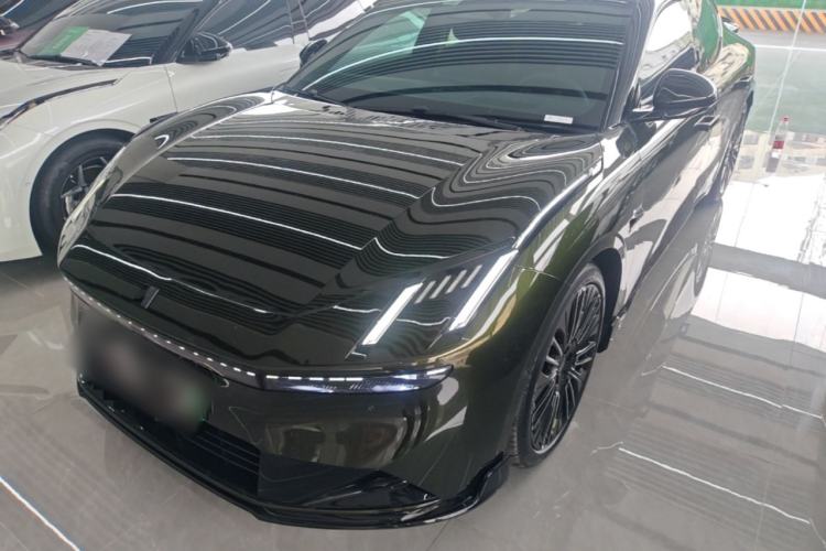 Lynk & Co 10 EM-P 2025 Model 240 All-Wheel Drive Ultra—Sport Edition