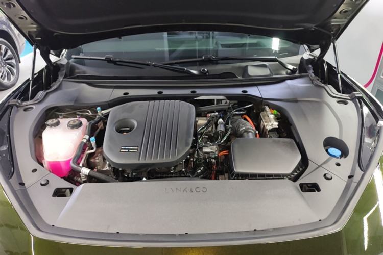 Used Lynk & Co 10 EM-P 2025 Model 240 All-Wheel Drive Ultra—Sport Edition Engine Bay