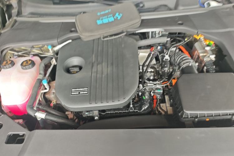 Used Lynk & Co 10 EM-P 2025 Model 240 All-Wheel Drive Ultra—Sport Edition Engine Bay