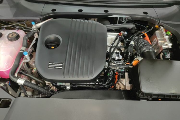 Used Lynk & Co 10 EM-P 2025 Model 240 All-Wheel Drive Ultra—Sport Edition Engine Bay