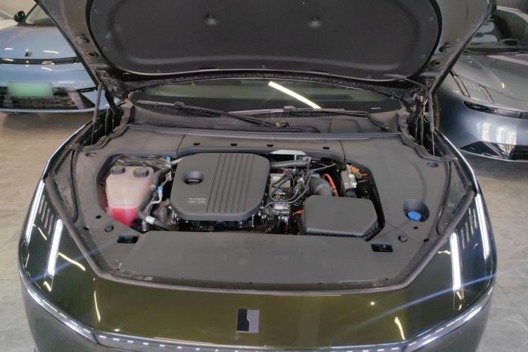 Used Lynk & Co 10 EM-P 2025 Model 240 All-Wheel Drive Ultra—Sport Edition Engine Bay