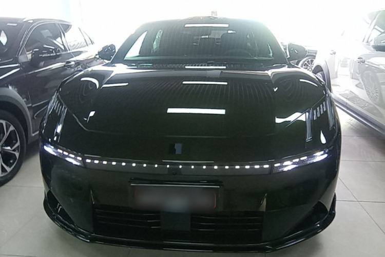Used Lynk & Co 10 EM-P 2025 Model 240 All-Wheel Drive Ultra—Sport Edition Front