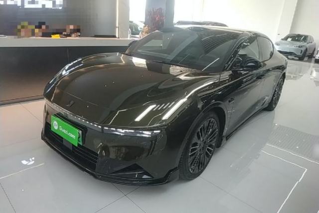 Used Lynk & Co 10 EM-P 2025 Model 240 All-Wheel Drive Ultra—Sport Edition