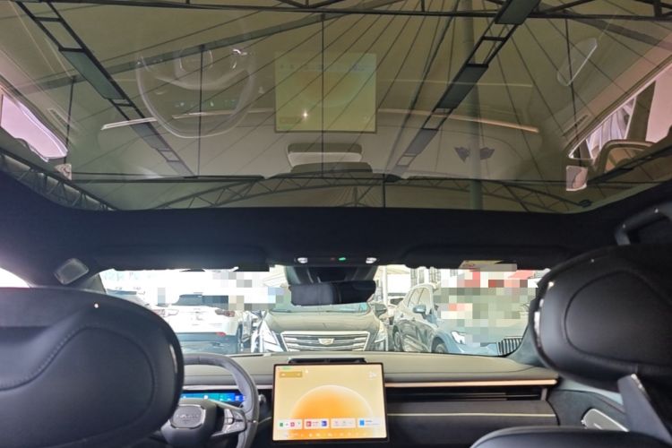 Used Lynk & Co 10 EM-P 2025 Model 240 All-Wheel Drive Ultra—Sport Edition Headliner