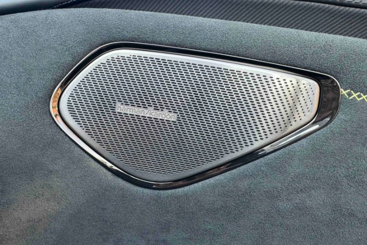 Used Lynk & Co 10 EM-P 2025 Model 240 All-Wheel Drive Ultra—Sport Edition Interior 4