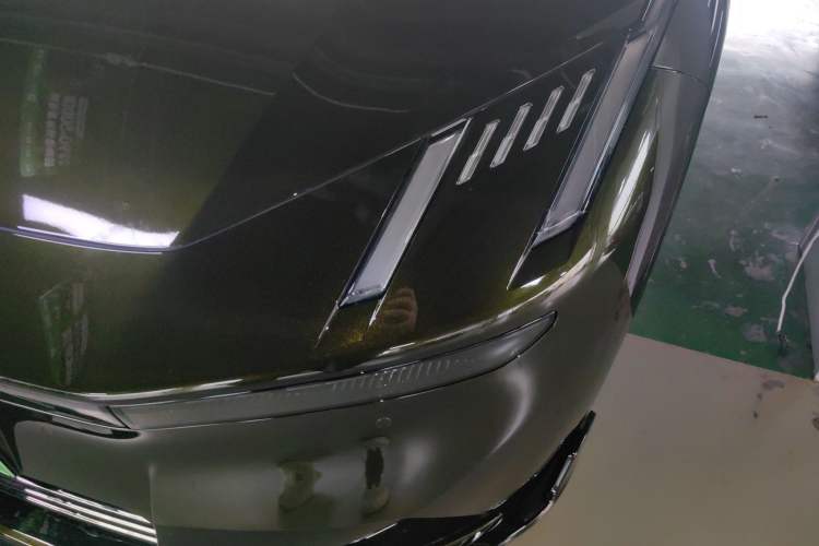 Used Lynk & Co 10 EM-P 2025 Model 240 All-Wheel Drive Ultra—Sport Edition Left Front Headlight