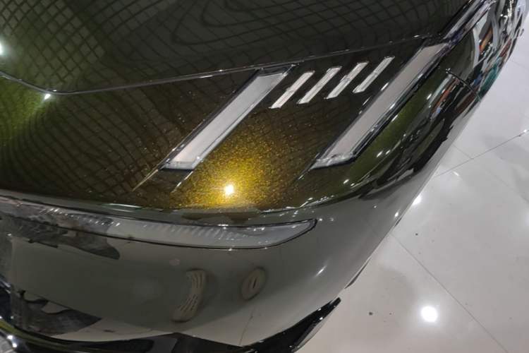 Used Lynk & Co 10 EM-P 2025 Model 240 All-Wheel Drive Ultra—Sport Edition Left Front Headlight