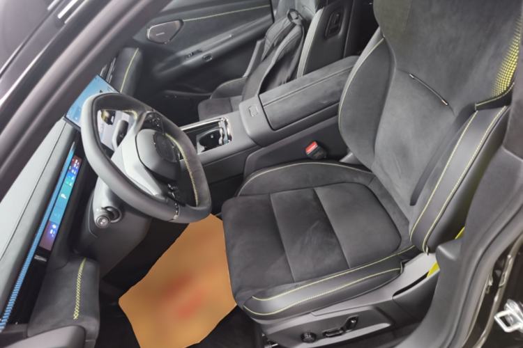 Used Lynk & Co 10 EM-P 2025 Model 240 All-Wheel Drive Ultra—Sport Edition Left Front Seat