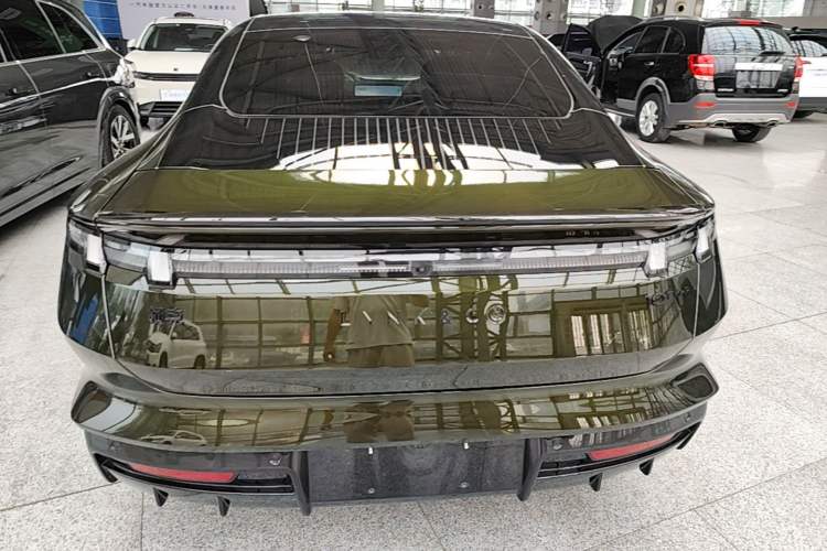 Used Lynk & Co 10 EM-P 2025 Model 240 All-Wheel Drive Ultra—Sport Edition Rear