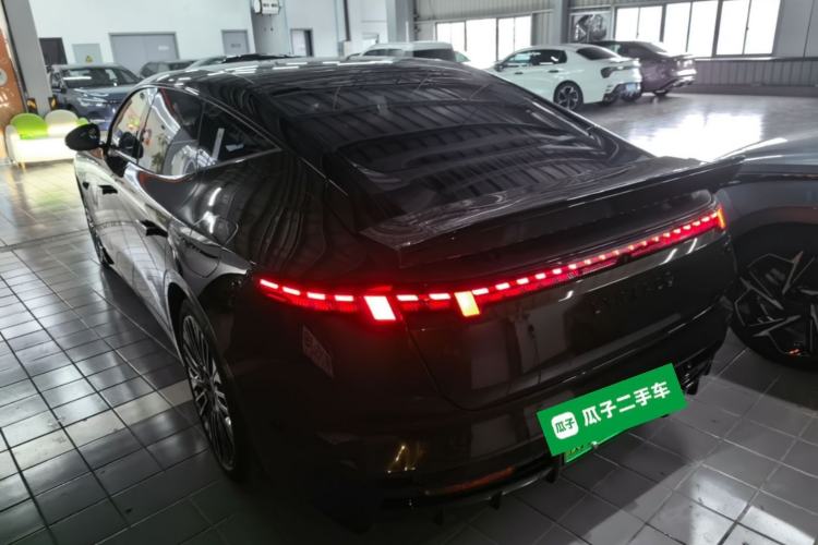 Used Lynk & Co 10 EM-P 2025 Model 240 All-Wheel Drive Ultra—Sport Edition Rear Left 45 Deg