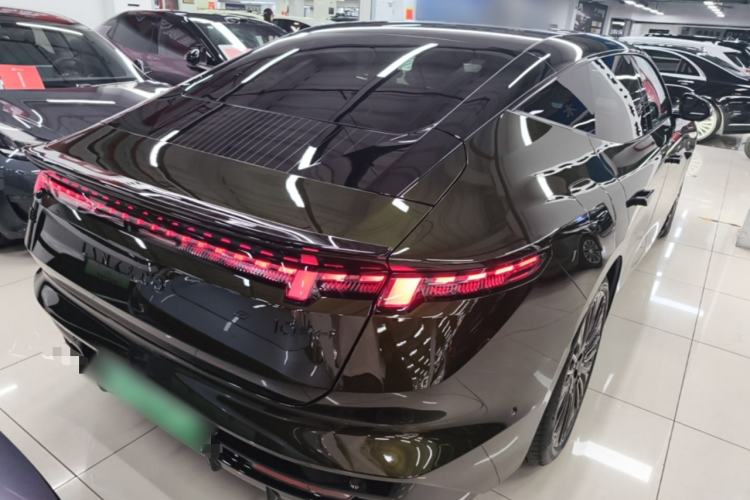 Used Lynk & Co 10 EM-P 2025 Model 240 All-Wheel Drive Ultra—Sport Edition Rear Right 45 Deg