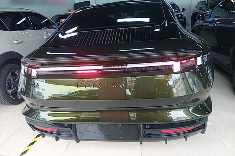 Used Lynk & Co 10 EM-P 2025 Model 240 All-Wheel Drive Ultra—Sport Edition Rear