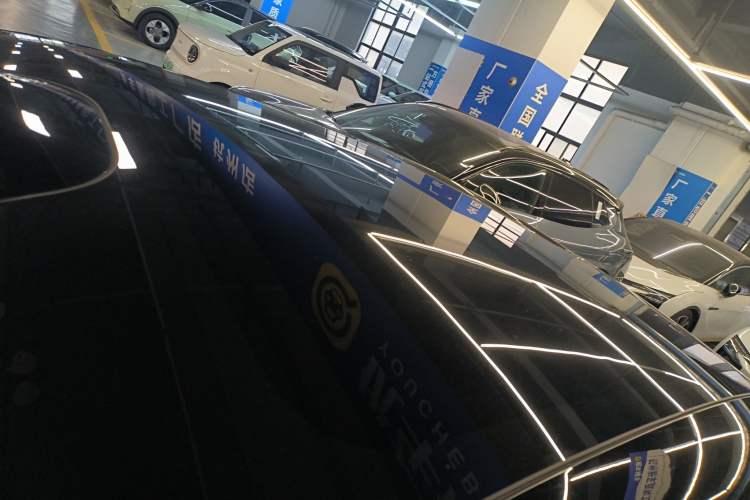 Used Lynk & Co 10 EM-P 2025 Model 240 All-Wheel Drive Ultra—Sport Edition Roof
